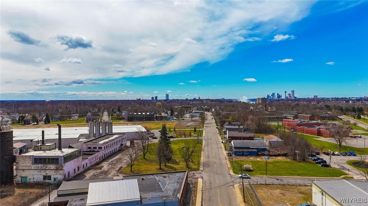 photo 3 : 3402 Highland Avenue, Niagara Falls NY 14305