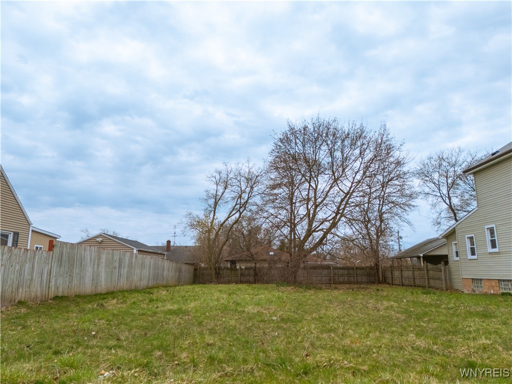 photo 2 : 2631 North Avenue, Niagara Falls NY 14305