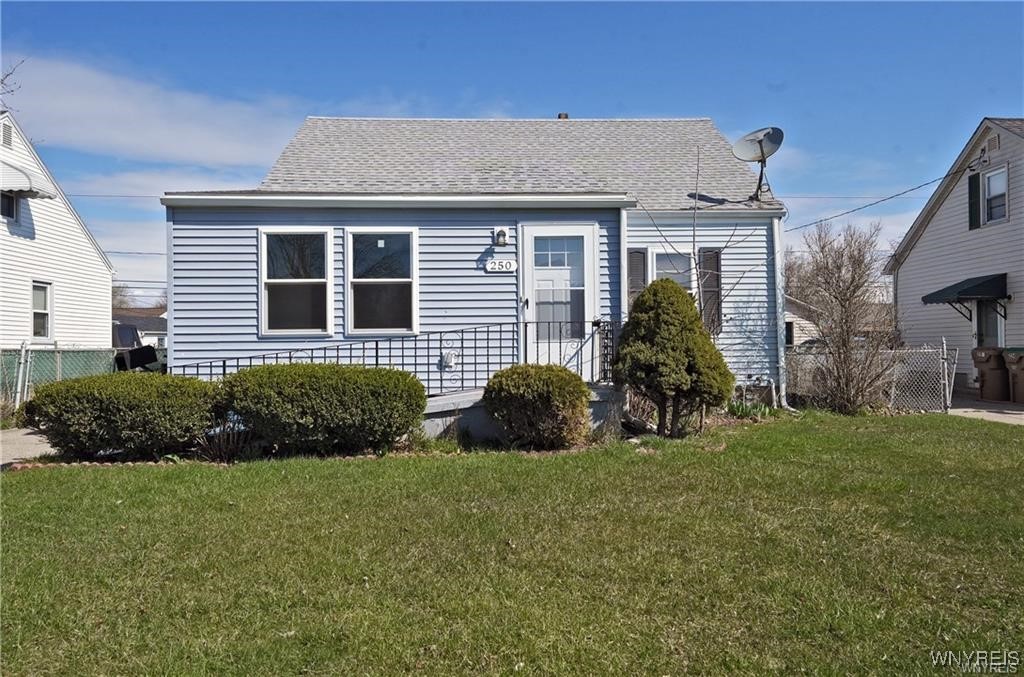 photo 0: 250 Danbury Drive, Cheektowaga NY 14225