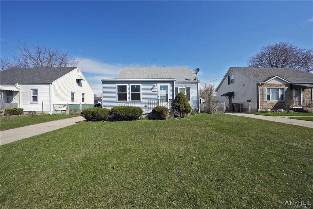 photo undefined: 250 Danbury Drive, Cheektowaga NY 14225