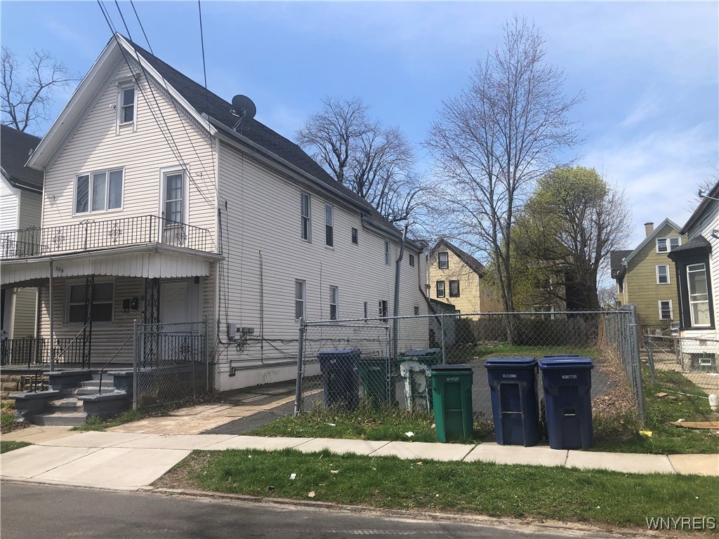 photo N4PrgdM: 396 Guilford Street, Buffalo NY 14211