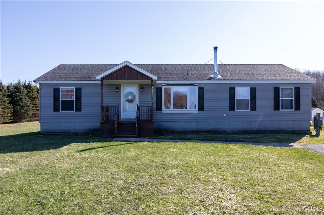 photo o1Zy6q--: 15949 County Route 156, Watertown Town NY 13601