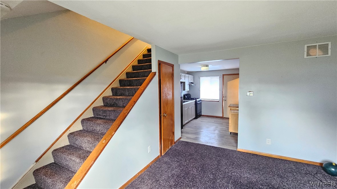photo 2 : 7 Trent D, Cheektowaga NY 14225
