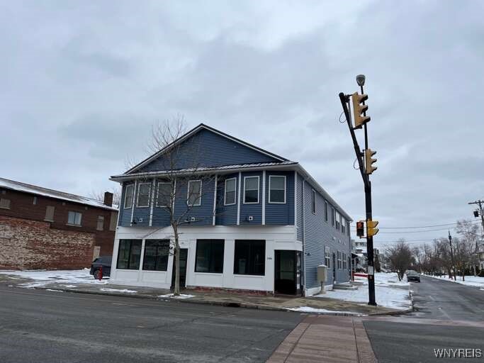 photo kaYZINog: 1986 Southpark Ave, Buffalo NY 14220