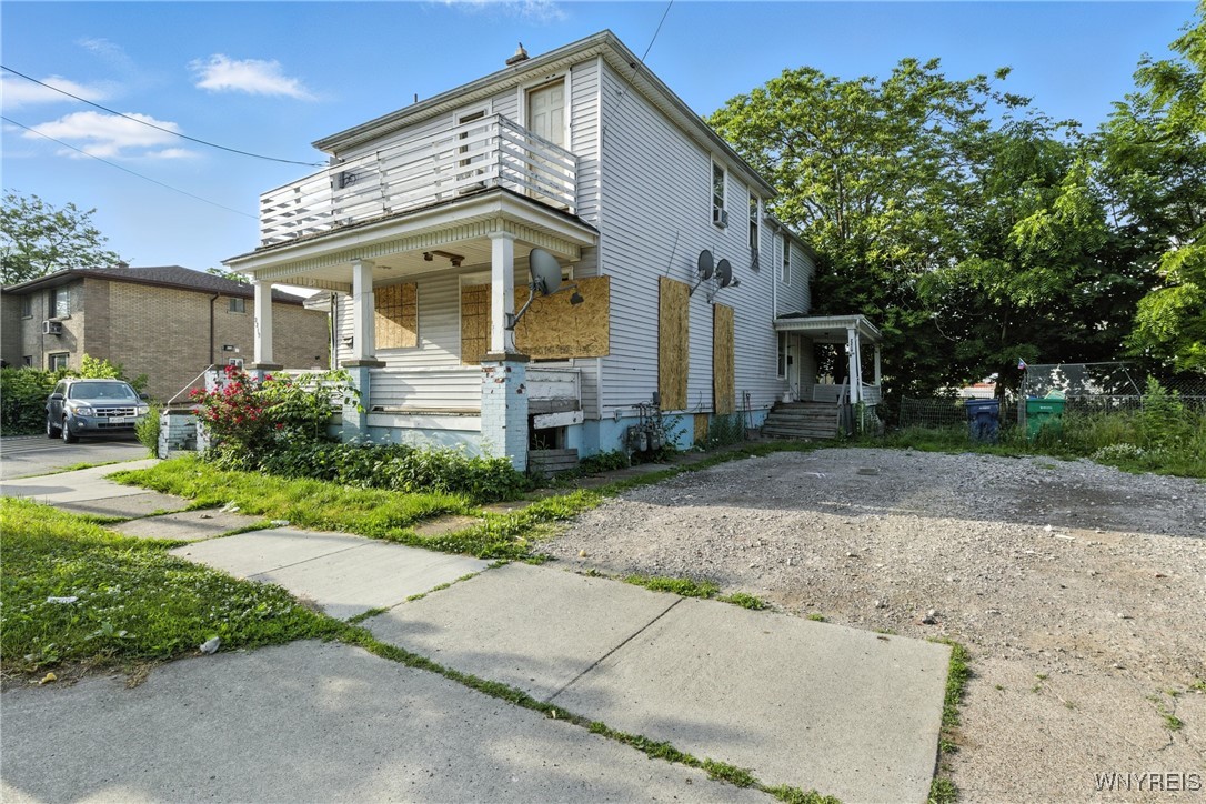 photo YjwNgRx9pl5JHgTxC0nIgAM: 2219 Walnut Avenue, Niagara Falls NY 14301