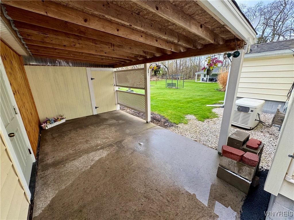 photo 3 : 1432 Quaker Road, Somerset NY 14012