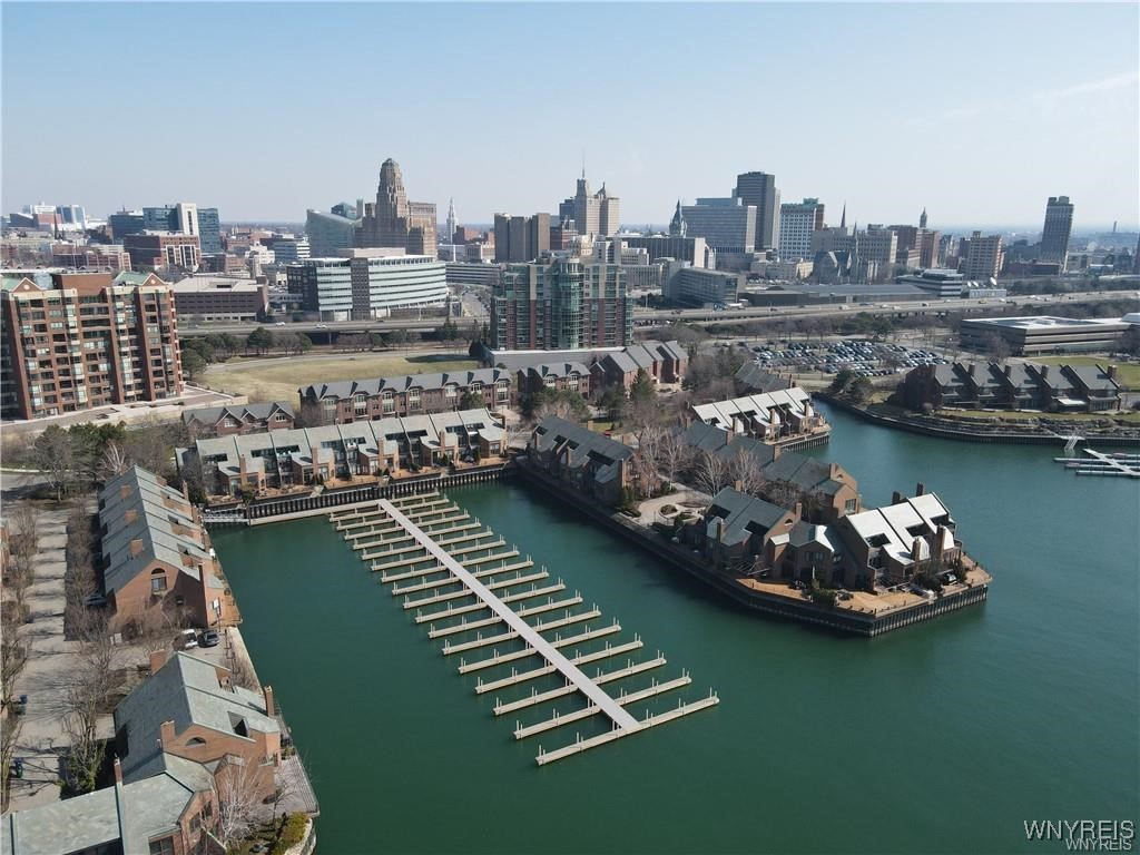 photo zUlbENKjRd: 35 Ojibwa Circle, Buffalo NY 14202