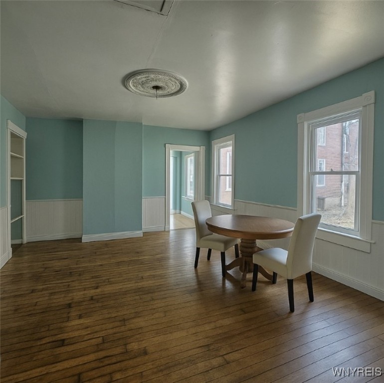 photo 3 : 1335 Niagara Avenue, Niagara Falls NY 14305