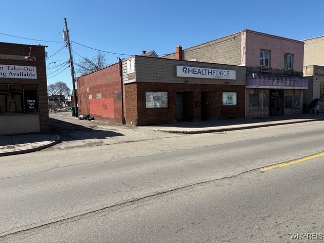 photo pA: 1909 Pine Avenue, Niagara Falls NY 14301
