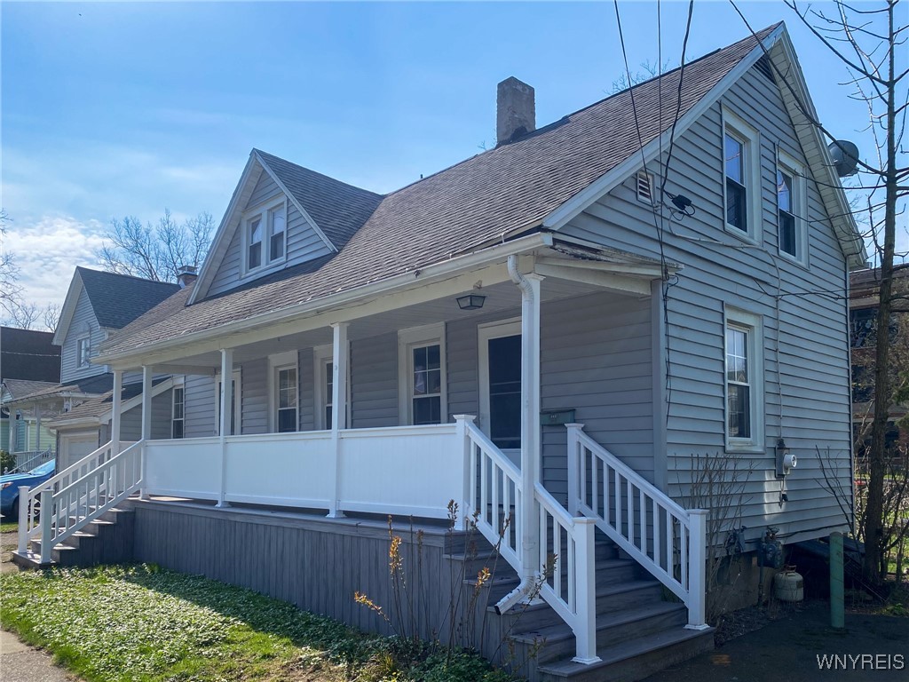 photo bPE: 3 Oakwood Avenue, Lancaster NY 14086
