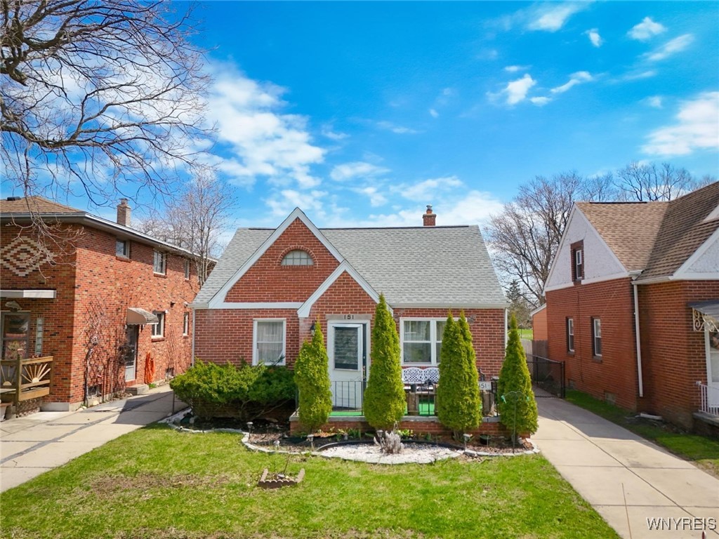 photo Wz0t6yFnmnau0KjfhGGJlPyJKO7iyHj2mbPaC9Y4QE: 151 East Grand Boulevard, Cheektowaga NY 14225
