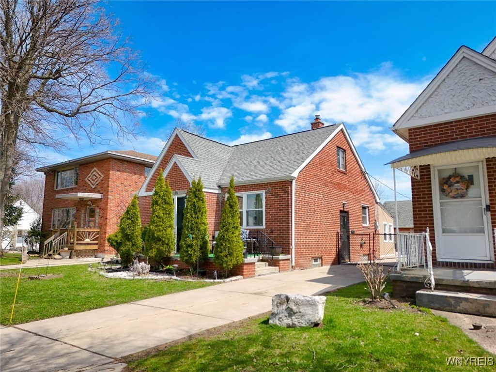 photo rtCk: 151 East Grand Boulevard, Cheektowaga NY 14225