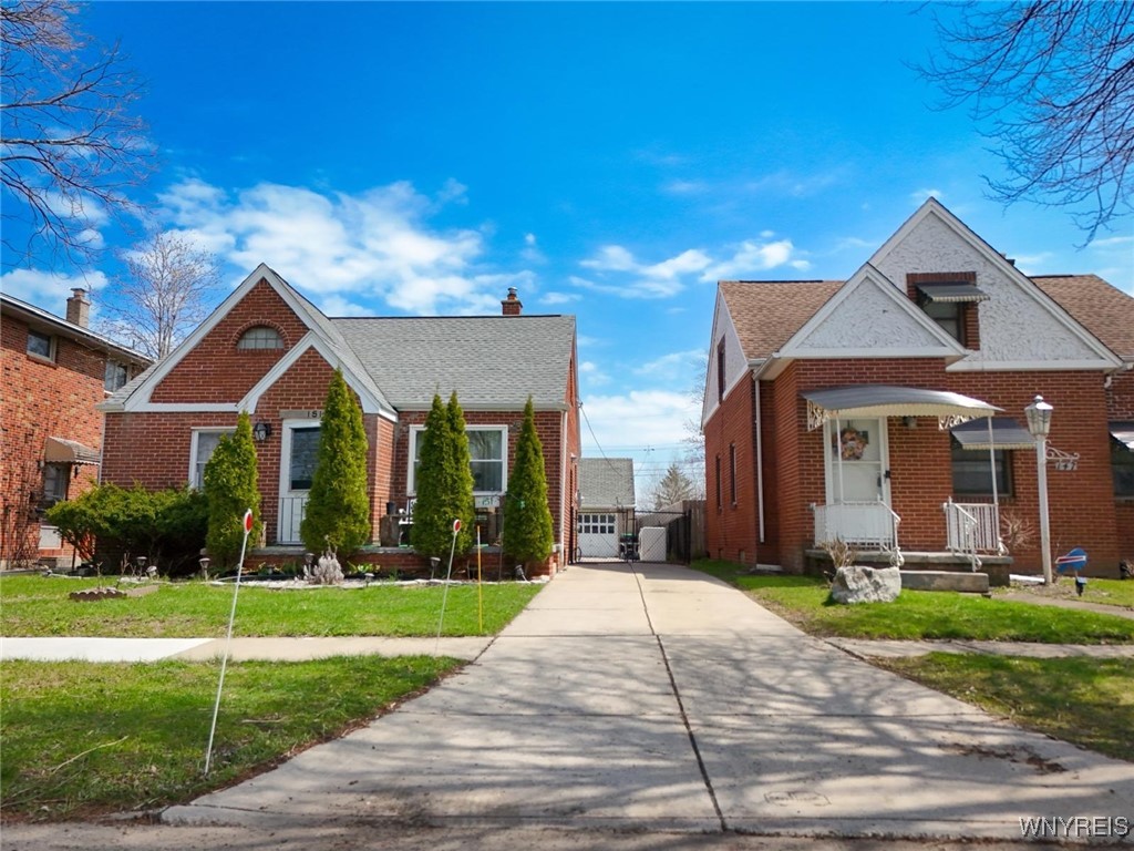 photo 2 : 151 East Grand Boulevard, Cheektowaga NY 14225