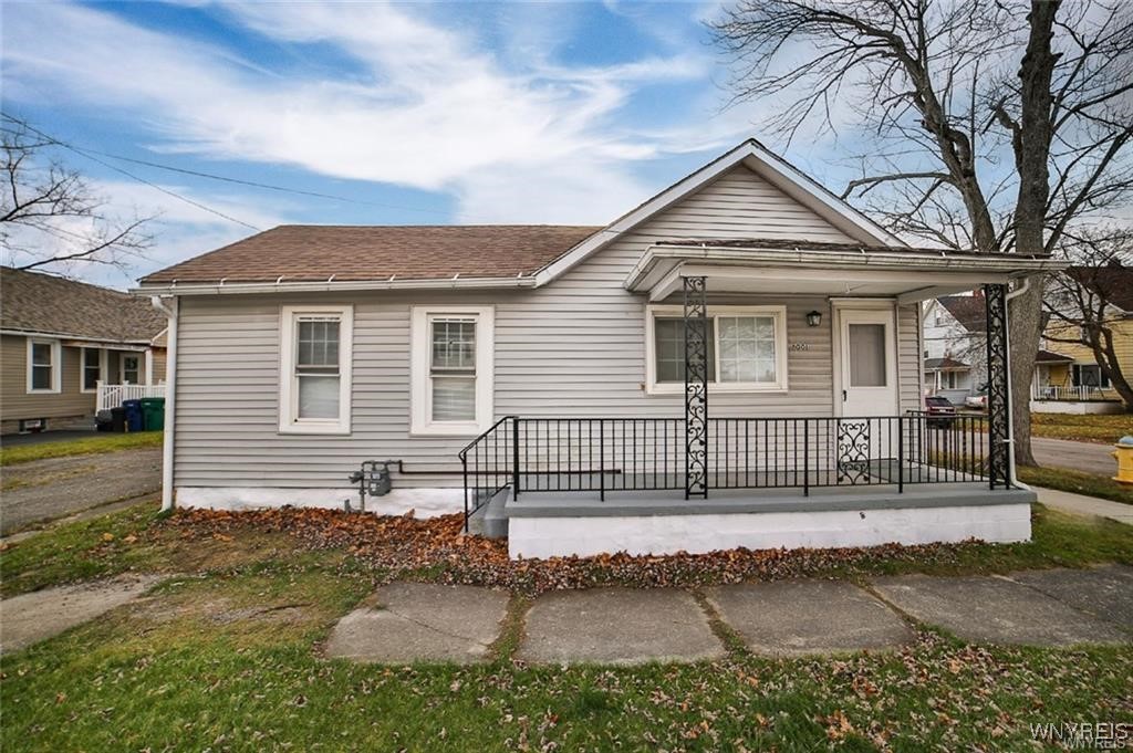 photo 3 : 1001 Garden Avenue, Niagara Falls NY 14305
