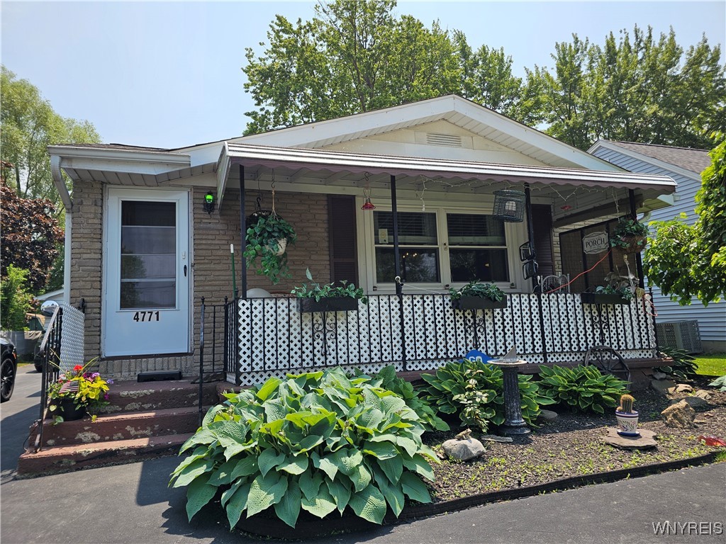 photo QQnG5TO3UvKK: 4771 Lake Shore Road, Hamburg NY 14075