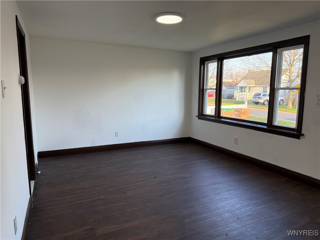 photo 3 : 104 Balbach Drive, Cheektowaga NY 14225