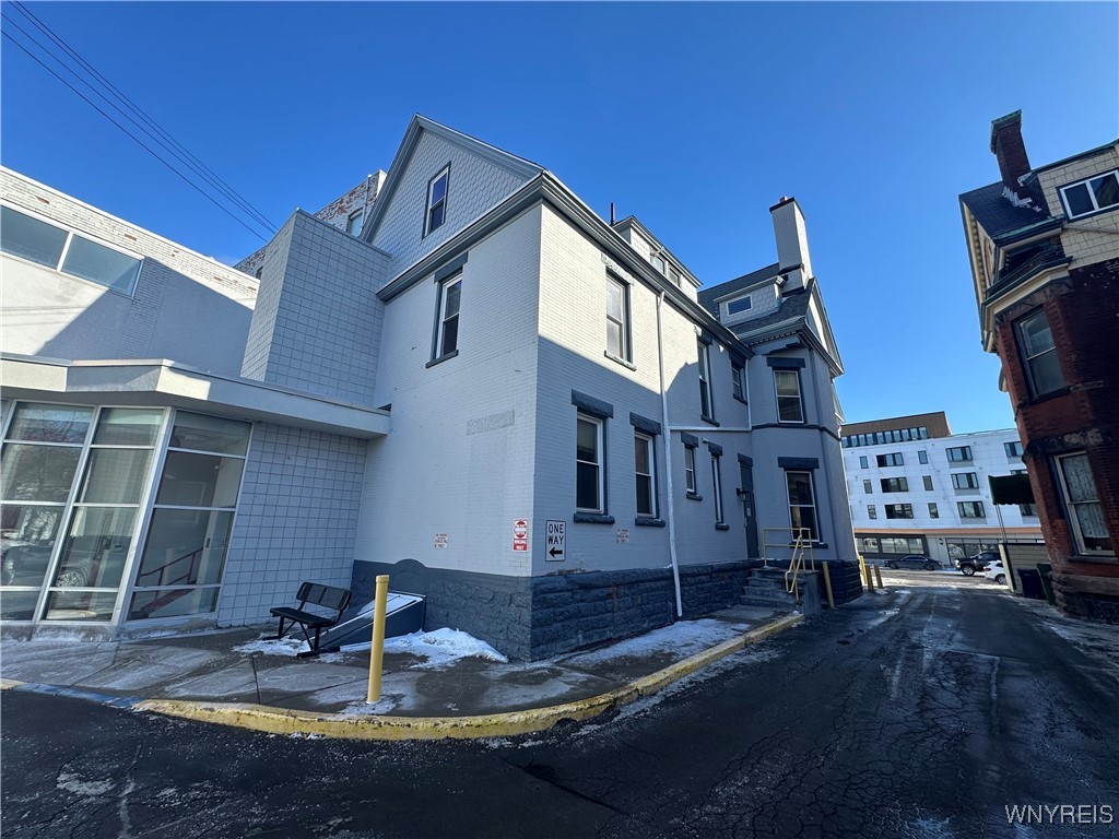 photo 3 : 1160 Main Street, Buffalo NY 14209