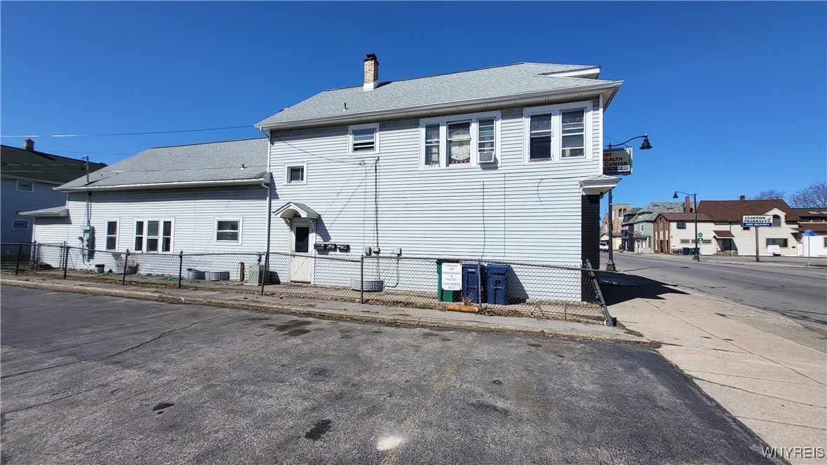 photo 2 : 2047 Clinton Street, Buffalo NY 14206