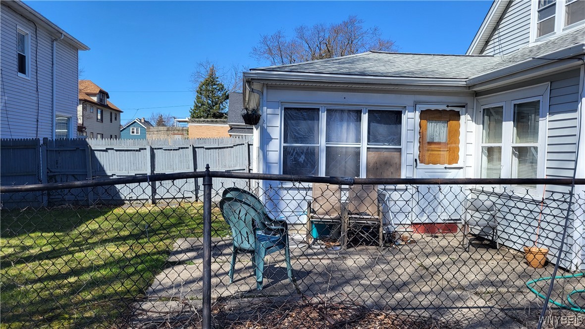 photo 3 : 2047 Clinton Street, Buffalo NY 14206