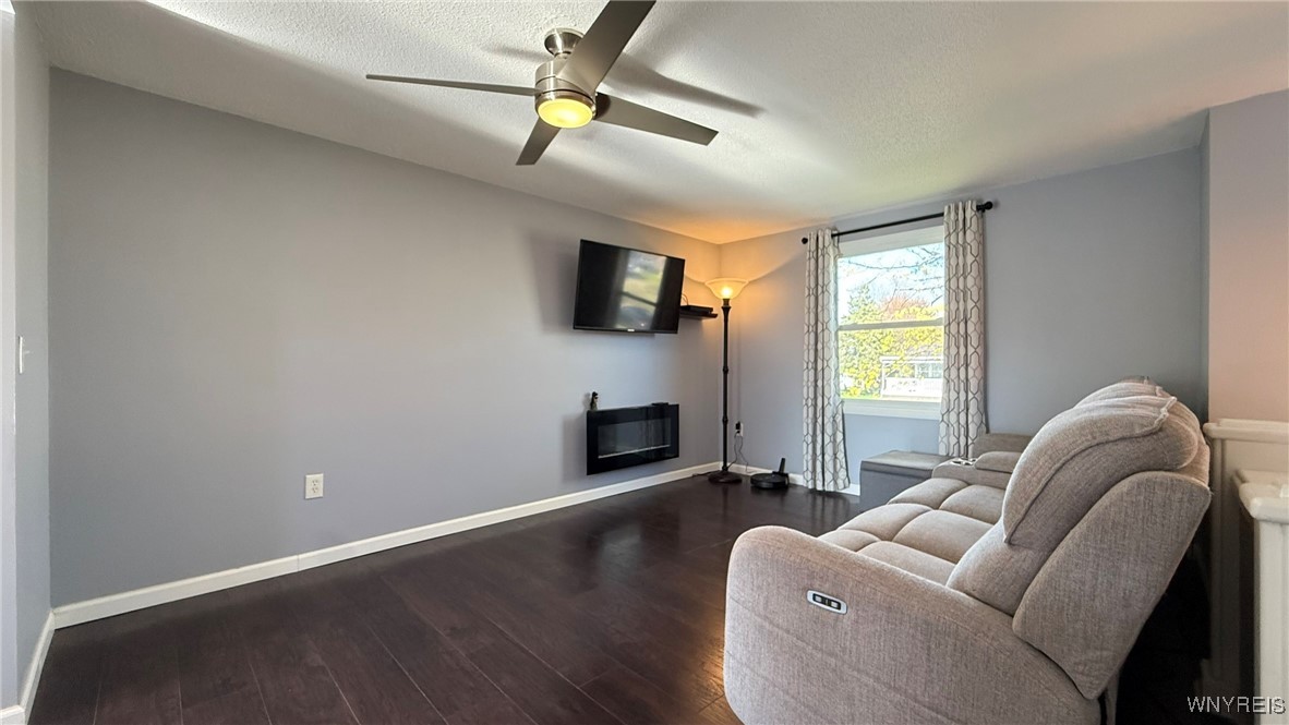 photo 4 : 6730 Grissom Court, Evans NY 14047