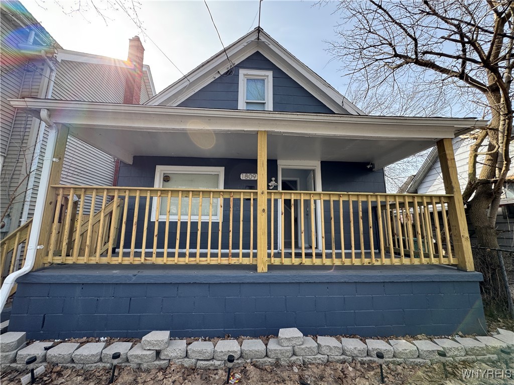 photo M: 1809 Willow Avenue, Niagara Falls NY 14305
