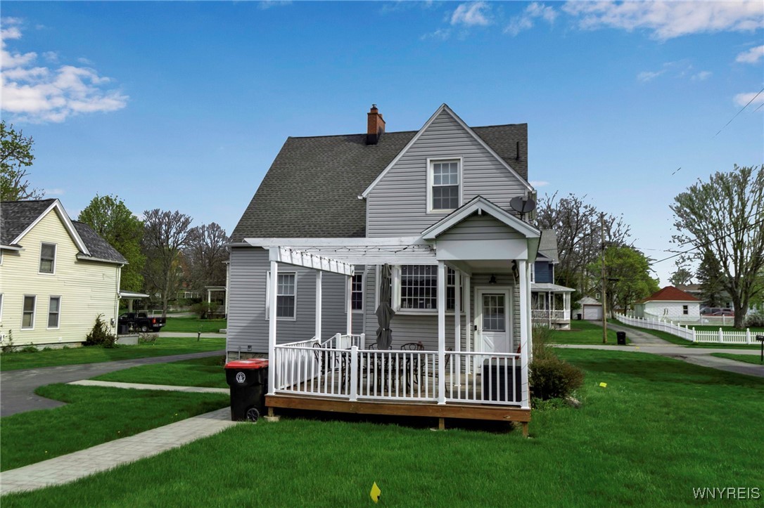 photo 2 : 31 Maple Avenue, Lancaster NY 14086