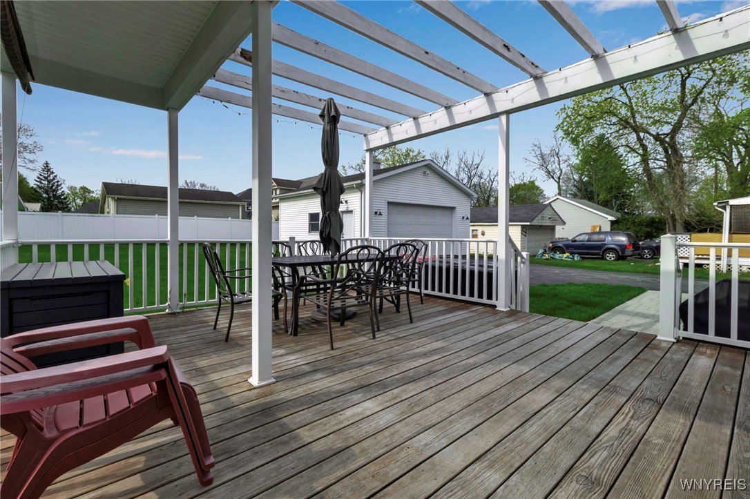 photo 3 : 31 Maple Avenue, Lancaster NY 14086