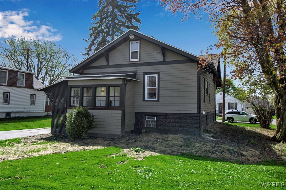 photo 3 : 80 Innes Road, West Seneca NY 14224