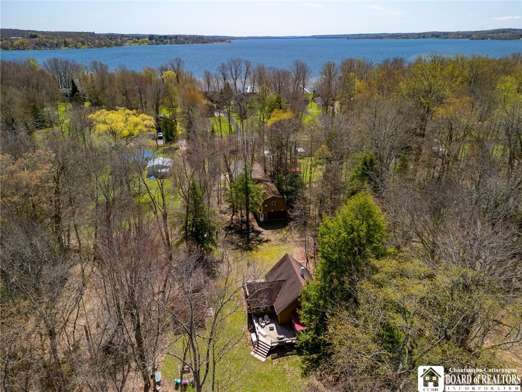 photo AfF20zENGw: 150 Sea Lion Drive, Chautauqua NY 14757