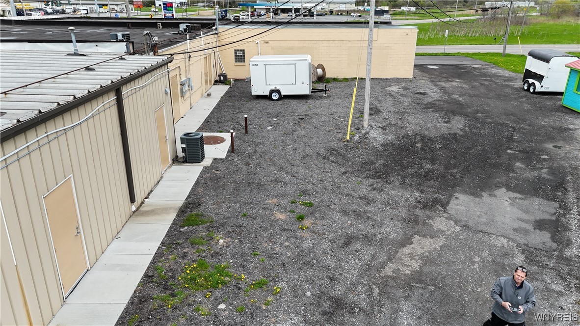 photo w8hCu4DBLkU: 6511 Campbell Boulevard, Pendleton NY 14094