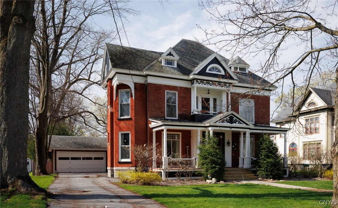 photo 13NgSATg: 155 Paddock Street, Watertown City NY 13601