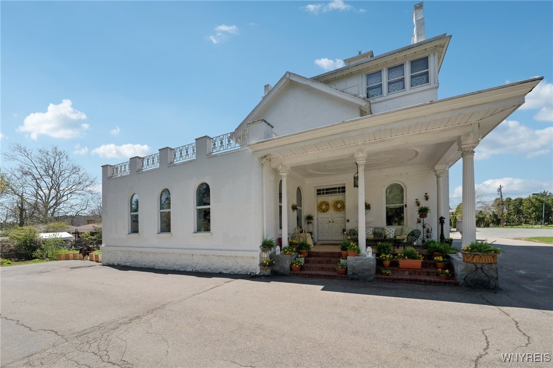 photo 3 : 280 Pine Ridge Road, Cheektowaga NY 14225