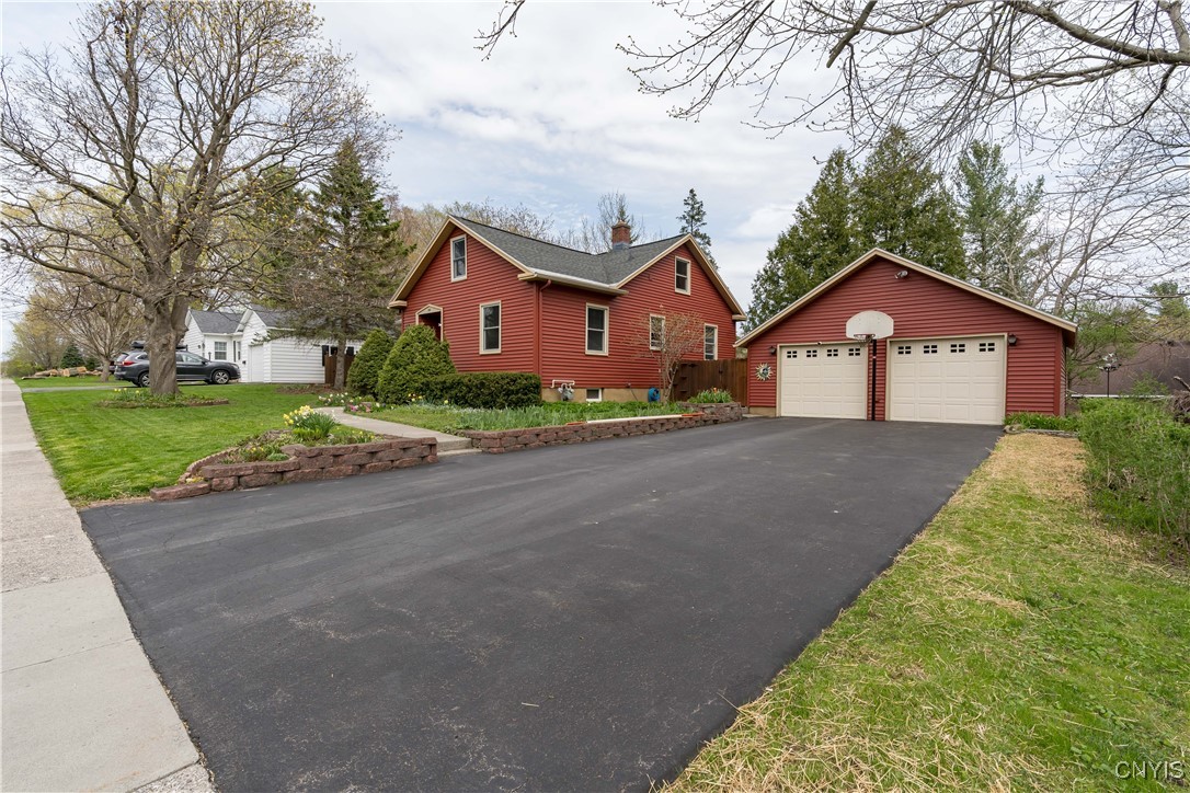 photo 6O: 1031 Sherman Street, Watertown City NY 13601