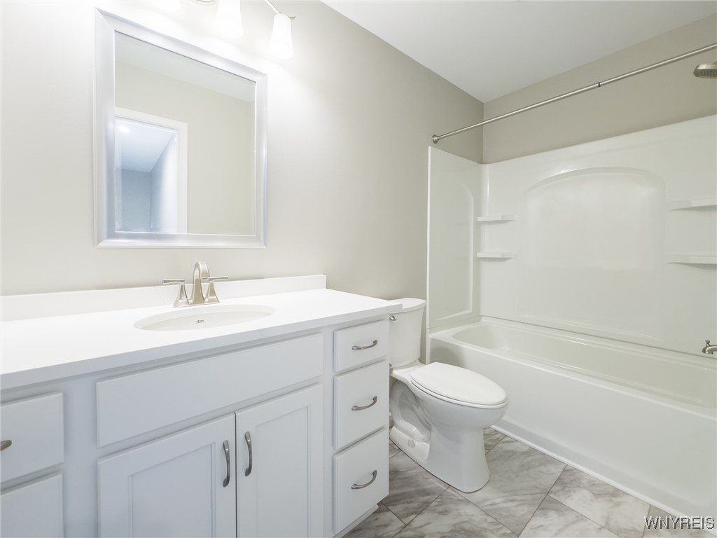 photo undefined: 70 Cloverleaf Court 1, Cheektowaga NY 14043