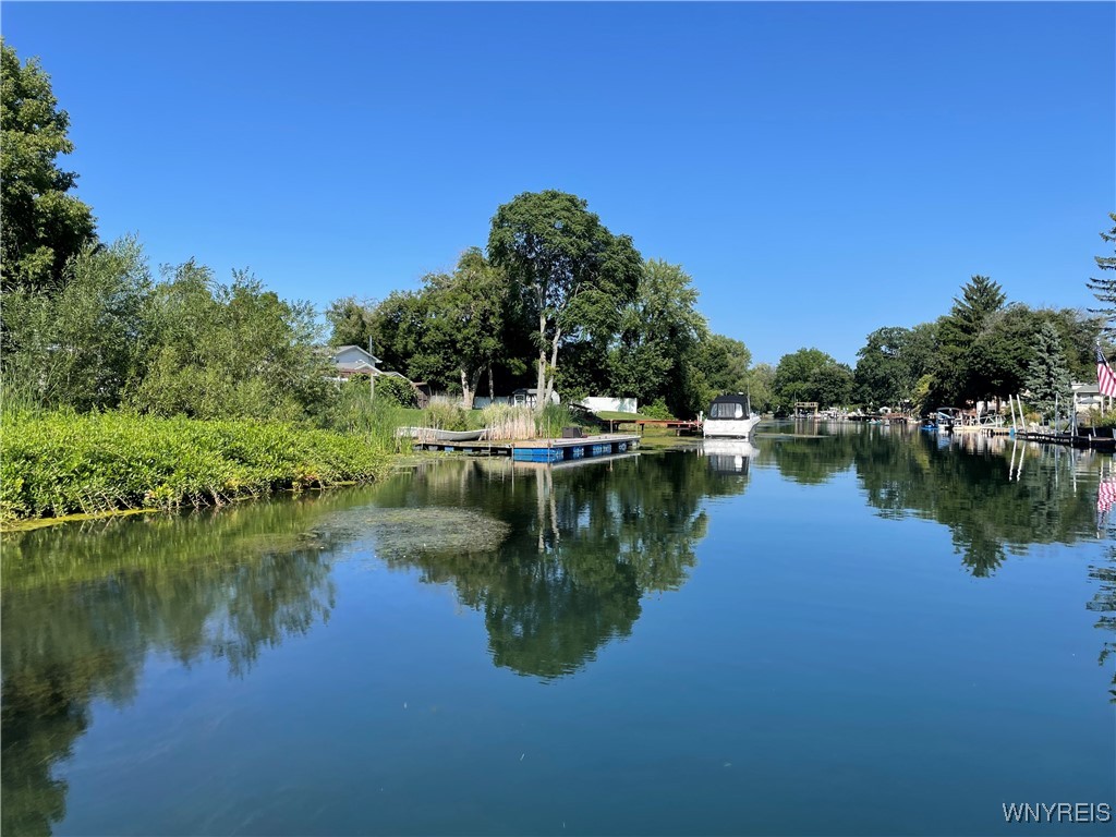 photo 4 : 8301 Valle Drive, Niagara Falls NY 14304