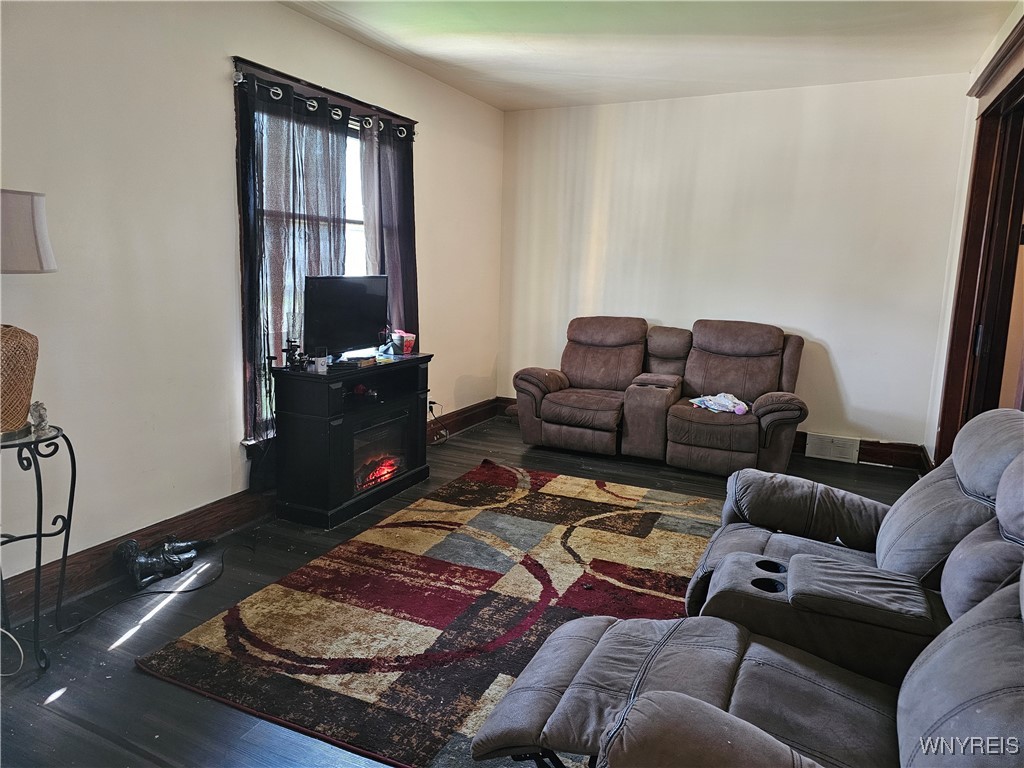 photo 4 : 2456 Ontario Avenue, Niagara Falls NY 14305