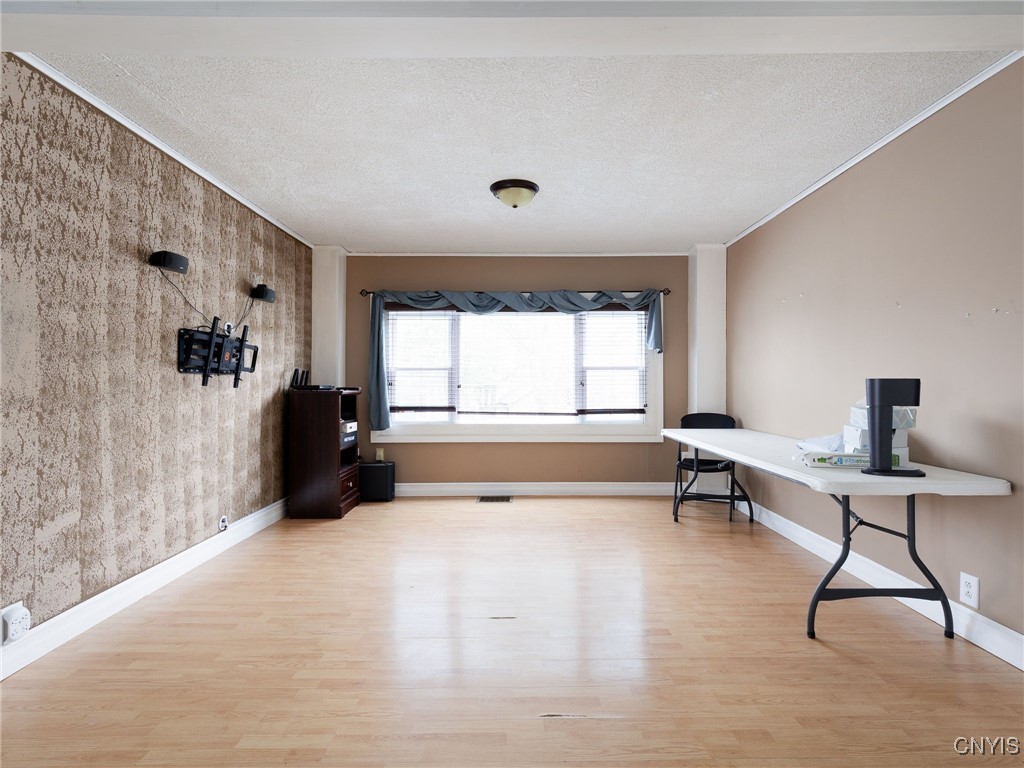 photo 2 : 415 South Meadow Street, Watertown City NY 13601
