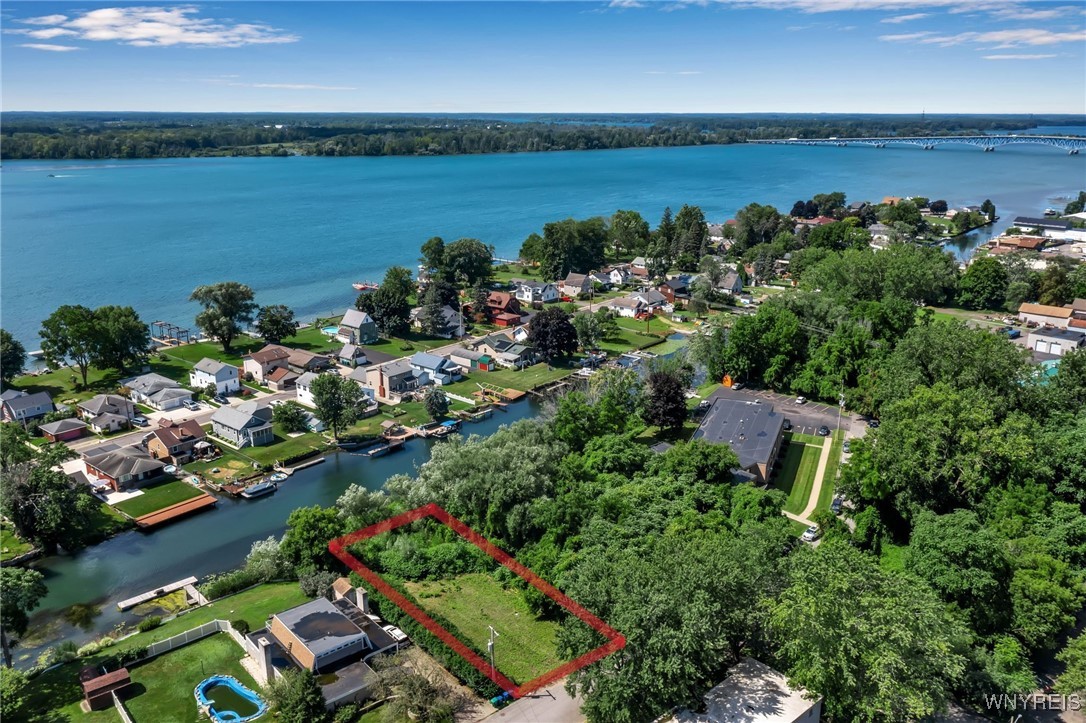 photo undefined: 8307 Valle Drive, Niagara Falls NY 14304