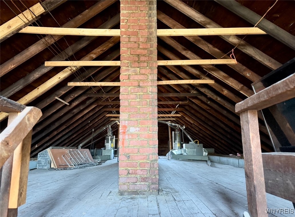 photo a-qUwhLRkJbU82Vtlk: 2824 south park Avenue, Lackawanna NY 14218