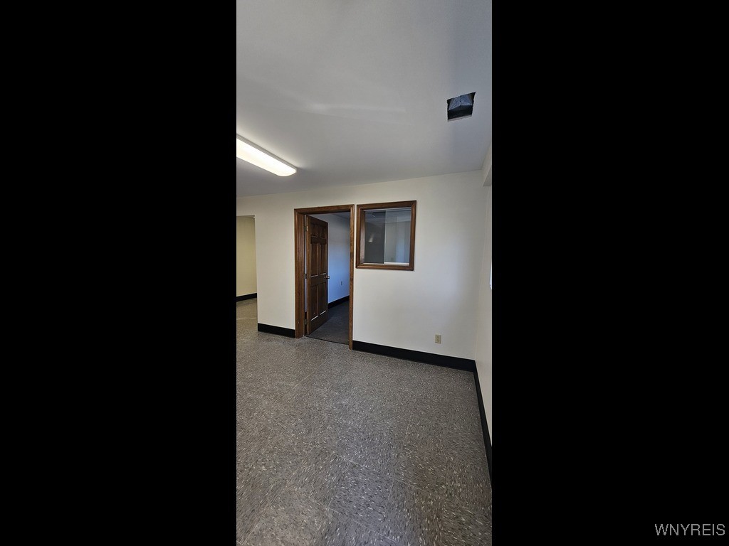 photo 2 : 238 Lein Road, West Seneca NY 14224