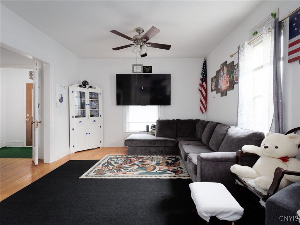 photo 3 : 711 Cadwell Street, Watertown City NY 13601