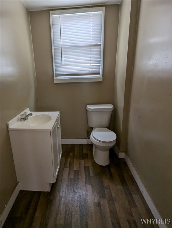 photo bq8IGqwzZ44DYiskLBLTaZWd1sAhFPO-caOmuvSXNw: 1706 Niagara Street, Niagara Falls NY 14303