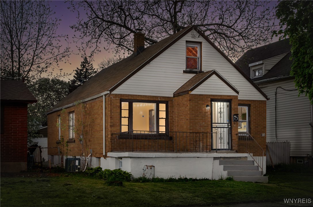 photo -aSqMyMEo: 414 18th Street, Niagara Falls NY 14303