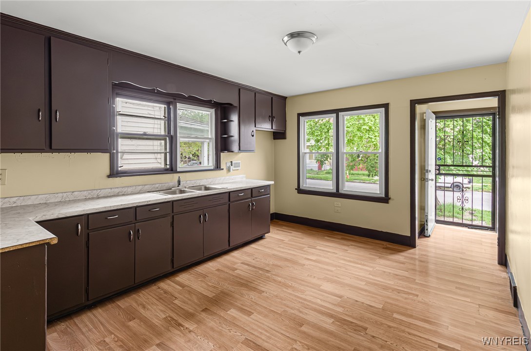 photo 3 : 414 18th Street, Niagara Falls NY 14303