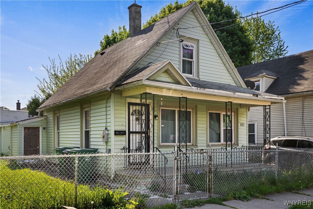 photo 0: 451 20th Street, Niagara Falls NY 14303