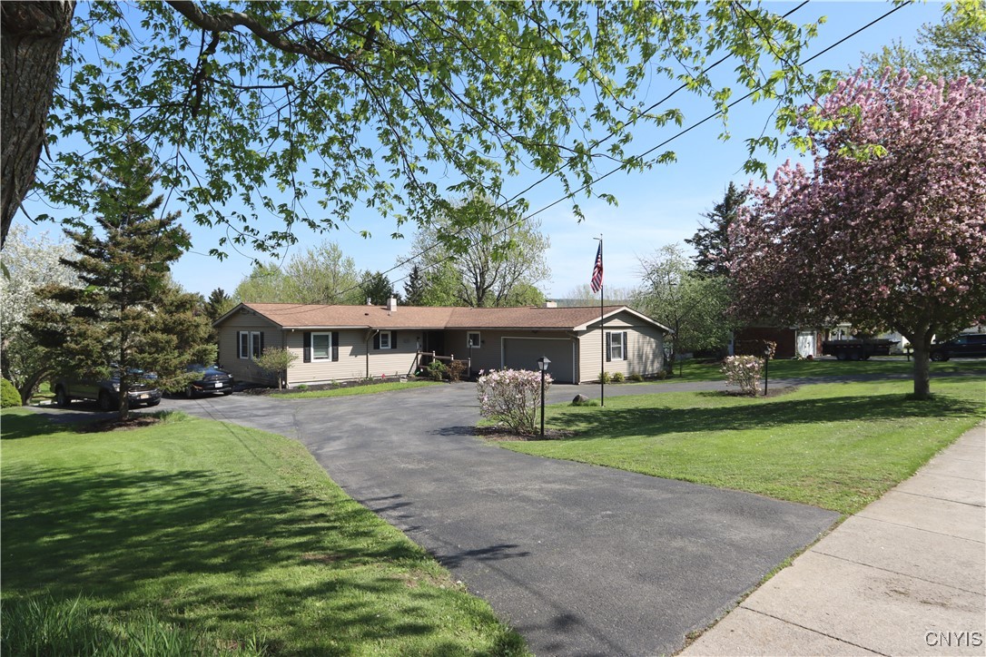 photo gVFQFegOP3ywCzNh0Npk: 1215 Ives Street, Watertown City NY 13601