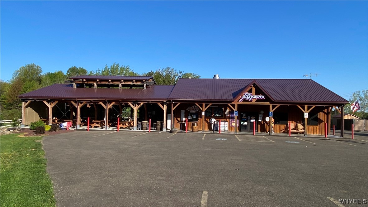 photo -: 8178 North Main Street, Eden NY 14057