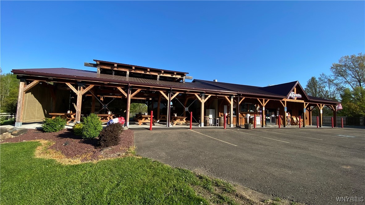 photo 2 : 8178 North Main Street, Eden NY 14057