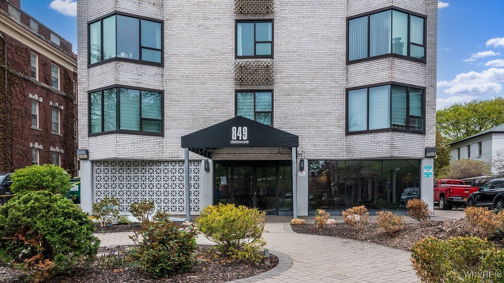 photo XhwrlUAg: 849 Delaware Avenue 305, Buffalo NY 14209