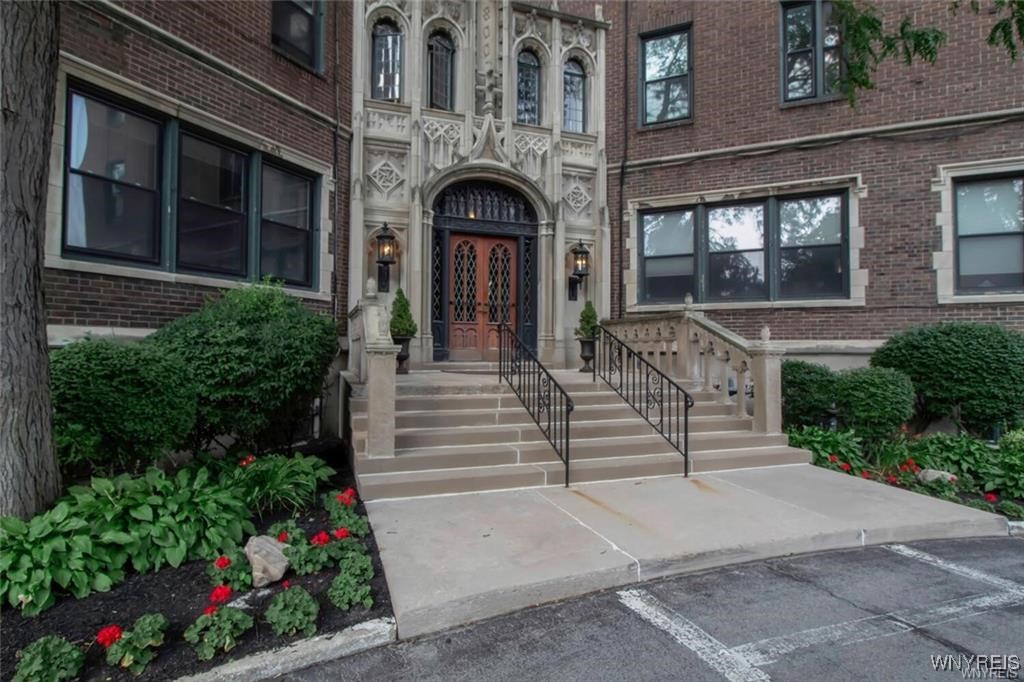 photo 2 : 800 West Ferry Street 9D, Buffalo NY 14222